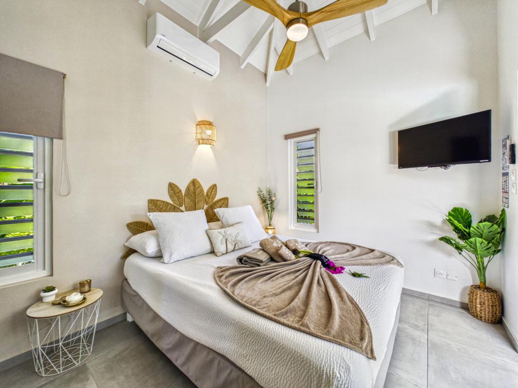 10.Guadeloupe Sainte-Rose- location villa 2 personnes-piscine